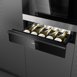 Upright Frigo, Clase D, Wine Rack, Silver Trim, Caj n movi
